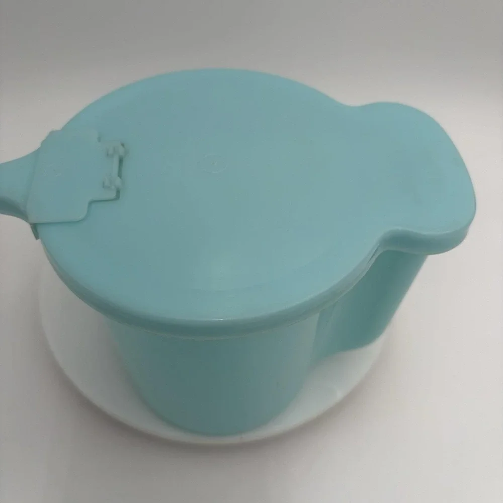 Vintage Pale Blue Tupperware Creamer / Milk Pitcher w/ Flip Lid 131-3, 625-5